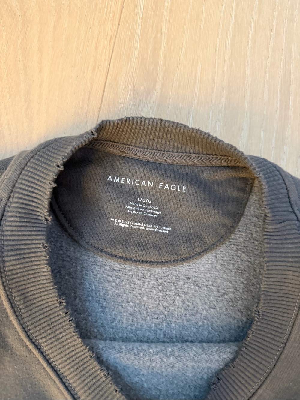 American Eagle Cozy Grateful Dead Crewneck - Picture 5 of 6